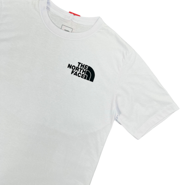 Camiseta The North Face Mountain Outline - Imagem 4