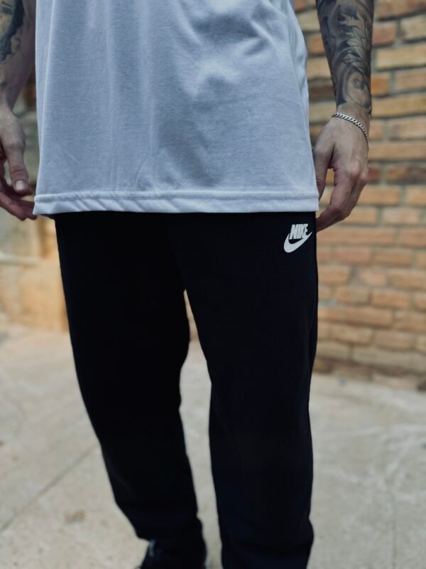 Calça de Moletom Nike Sportswear Club 