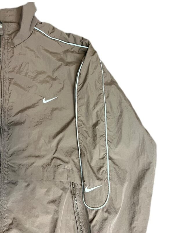Jaqueta Nike Solo Swoosh - Imagem 11