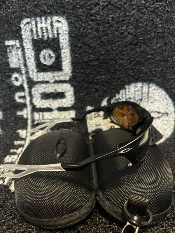 Oakley Plantaris - Imagem 5